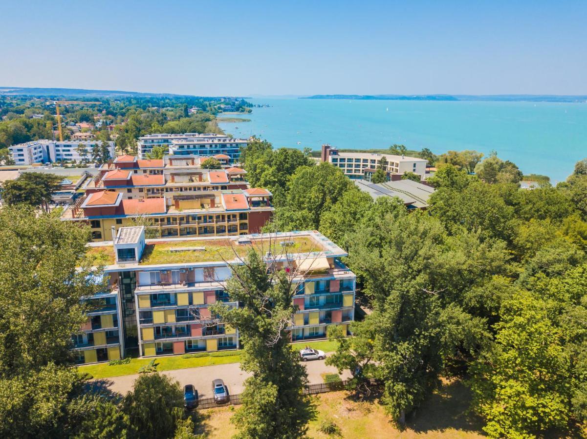 Mf Villa Azur Wellness Apartment Siofok Exterior photo